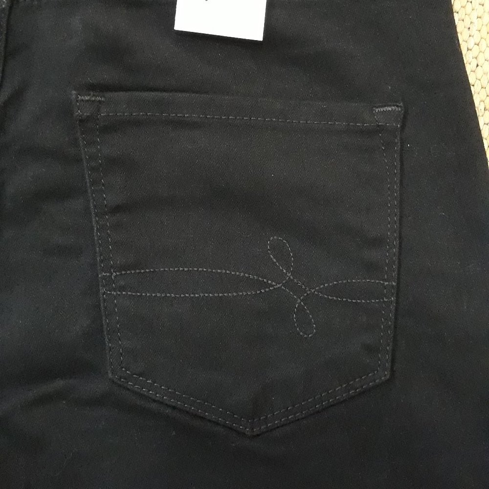 Levi's Women's Mid-Rise Bootcut Stretch Jeans from DENIZEN (Size 10) ~ NEW!!! - Picture 8 of 8
